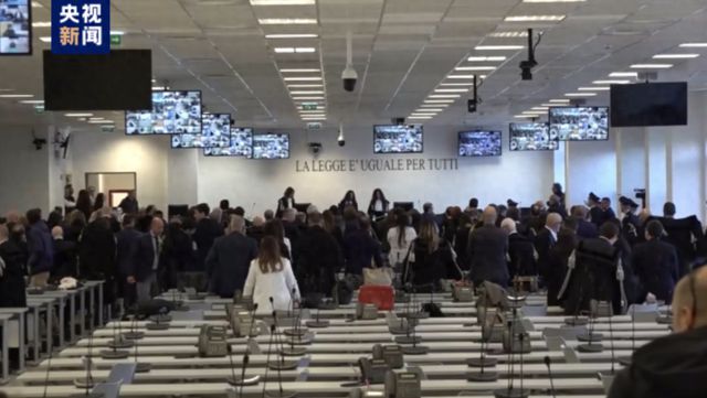 火狐电竞总刑期2200年！30年来最大规模黑手党判决：为了女儿成“背叛者”(图1)