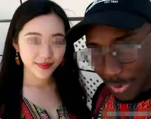 火狐电竞妙龄女远嫁非洲六光棍家庭从婆婆嘴里得知当地风俗后不禁崩溃(图2)
