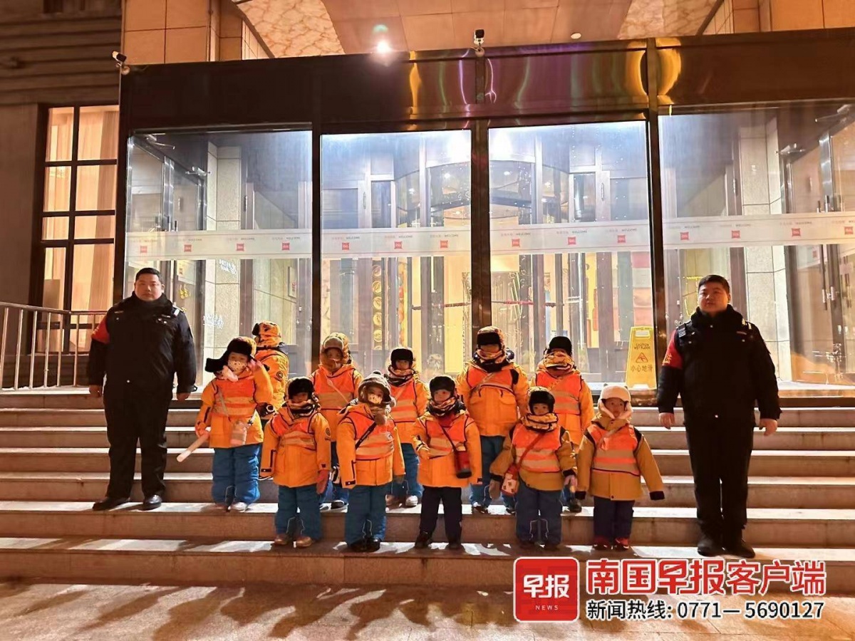 广西“小砂糖橘”游东北火出圈！低火狐电竞龄娃研学听妈妈怎么说(图2)